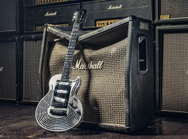 Bild_1_Smash-proof guitar
